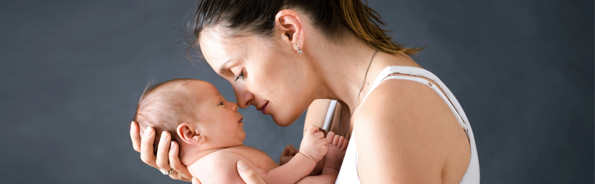 Overcoming postpartum symptoms -  from hair loss to fatigue - postnatal diet & nutrition