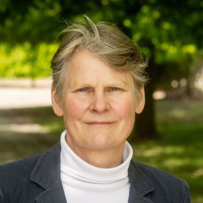 Dr Nina Bailey